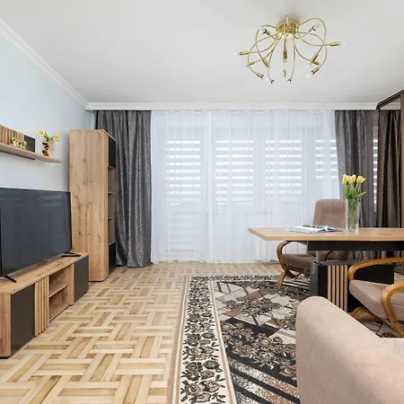 Spacious With 3 Bedrooms And Balcony In By Renters Rzeszow
