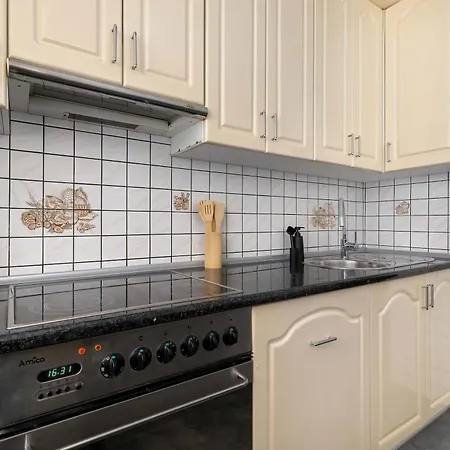 Spacious With 3 Bedrooms And Balcony In By Renters * Rzeszow