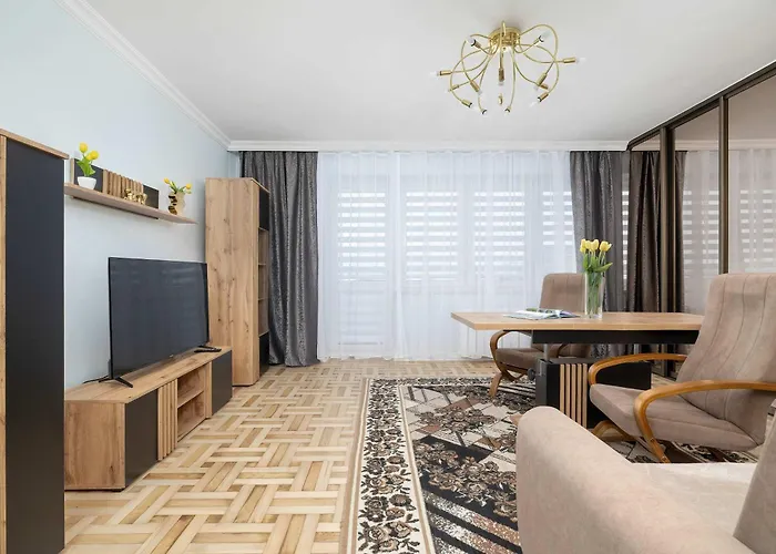 Spacious With 3 Bedrooms And Balcony In By Renters Rzeszów