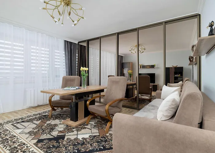 Spacious With 3 Bedrooms And Balcony In By Renters * Rzeszów