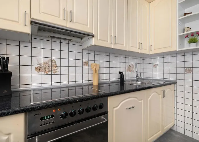 Spacious With 3 Bedrooms And Balcony In By Renters * Rzeszów