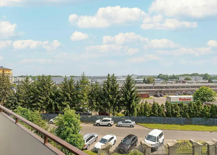 Spacious With 3 Bedrooms And Balcony In By Renters Rzeszów